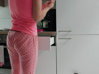 blueeye girl charming babe poses nude in front of the webcam