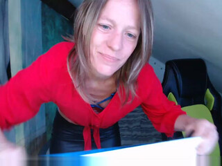 blueeye girl big tit babe fucked by a toy