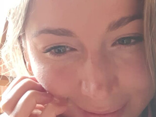 bruunalove  Juicy blonde