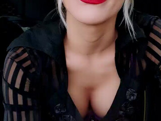 bunny vic with dildo relaxes her shaved vagina