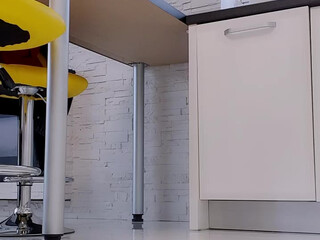 bunny vic black-haired beauty fucks juicy crevices