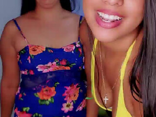 candacexxhot cute slut fucks himself in the ass