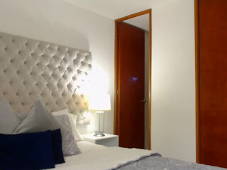 carolinamira young beauty seduces the virgin body