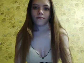 dariy21 naked handjob on the floor