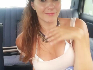 ellasparkles cums from masturbation in front of the camera