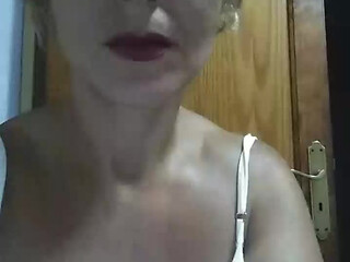 eneda busty harlot fingering pussy