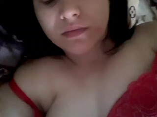 foxi1327 busty slut brings herself to squirt