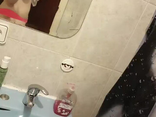 giahot1 lustful bitch demonstrates shaved holes