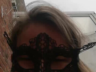 hotgirlfr milf with tattoos jerks off her cunt