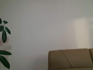 have funnn sexy girls teasing pussies