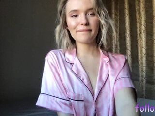 janemurrer busty mare relish masturbating cunt