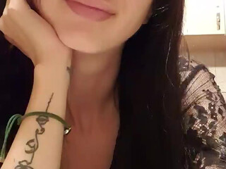 julyasweetpussy homemade bitch performs a striptease