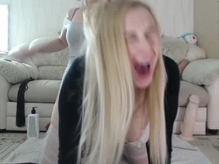 Kamila5555555 sexy ladies teasing shaved pussies