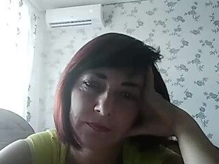 KoshkaKissES playful flirt dancing striptease