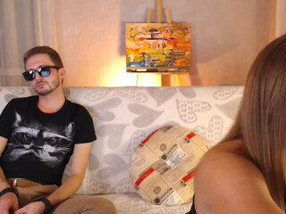 KotLizyn Exciting striptease