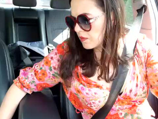 KristyMiss pretty mare fucked by sex machine