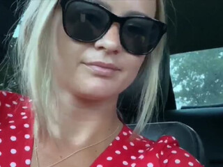 Kriszayka wonderful chick removes tight dress