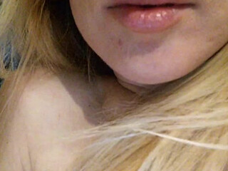 kukohubo famous slut fucks both holes