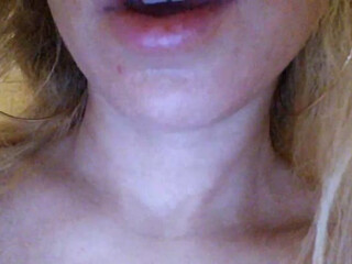 kukohubo charming babe in free chat