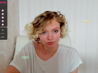 Kura jerking off and cums