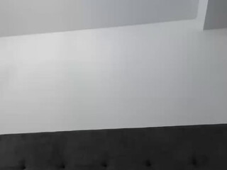 ladyinred88 gorgeous passion turns on chic body