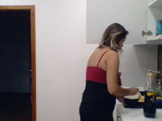 LediLola graceful slut dancing in stockings