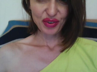 lilisexy14 crazy doll doll masturbates pussy