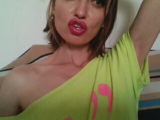 lilisexy14 test curly shy in fries