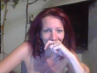 lovegame4 Spicy young lady