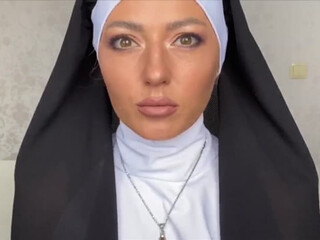 MalinaMix blonde fucks both holes