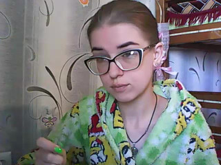 malvinella young beauty fucks phallus