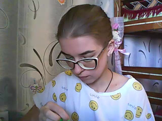 malvinella hot blonde girl masturbates cunt