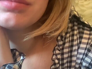 mariannaa magnificent queen jumping on sex toy