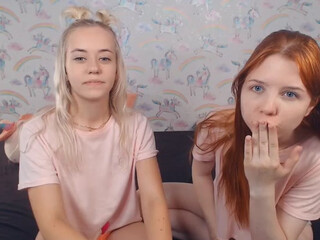 MartinaEvie hot bitches shine small tits on camera