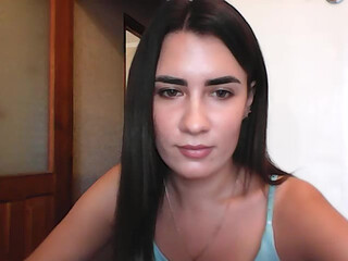 MySoul666 pretty lady puts on juicy vagina