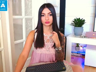 nixuasebe Charming bitch