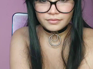 partyrockcam chic shows shaved holes