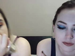 PonyQueenn sweet thing is hammering his anus