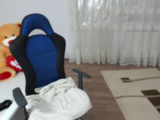 sellina belle exquisite bitch indulges with a toy