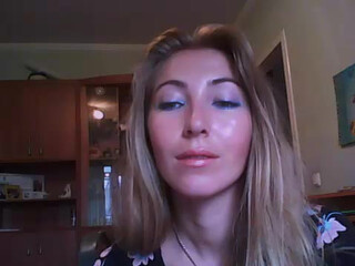 sexladdy nude cutie shows juicy charms