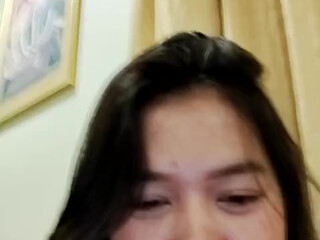 Sub Suzy showed pussy on the street