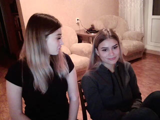 soskiisoski  private e striptease
