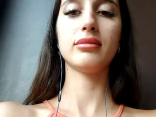 SweetButtocks naughty bitch posing nude