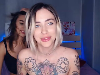 TonsyKaprina elegant whore massages juicy vagina