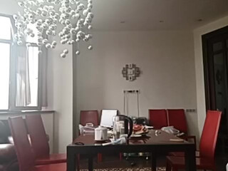 twinsdi teased by her gorgeous body