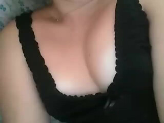 Violetta2000 whore doll masturbates vagina