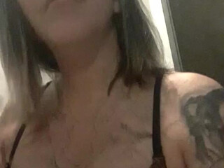 vampora19777 fuck toys