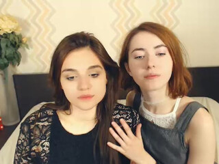 VienaNelsa lustful mare rides a dildo