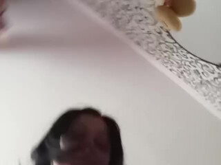 viki33viki sweet babe masturbates on the bed