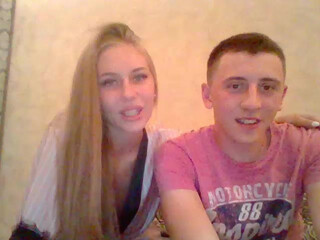 xSweetCouple1 cool babe with big tits